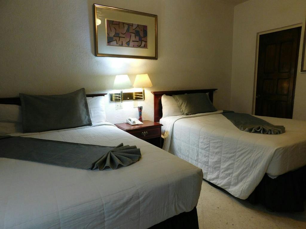 Hotel Urdinola Saltillo Eksteriør billede